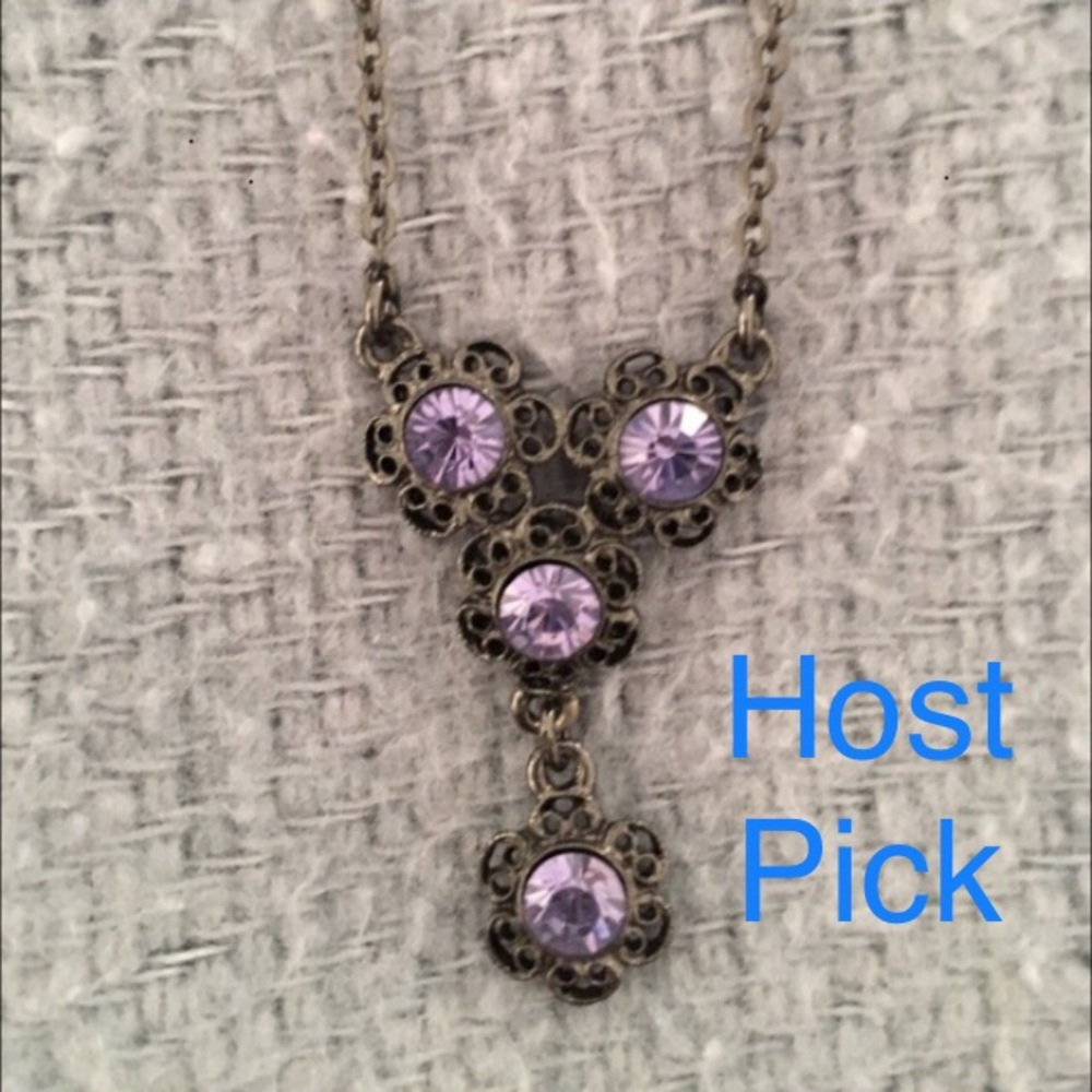 🌸 Vintage  Flower Necklace